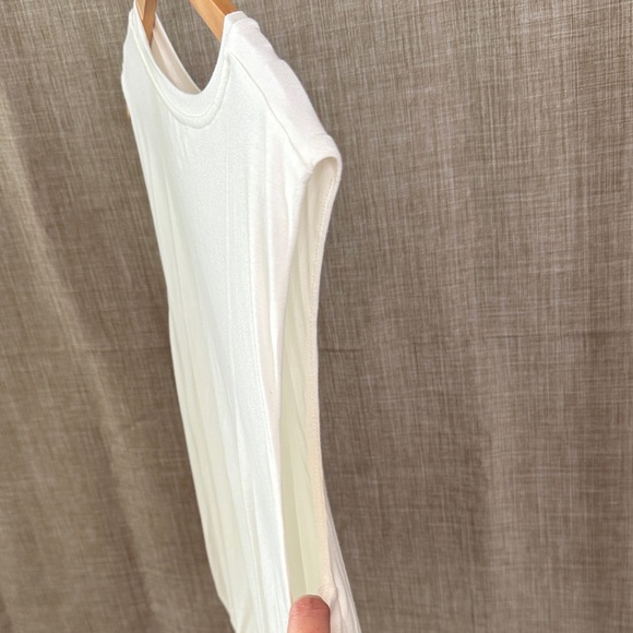 Elodie Cream Ruched Hem Sleeveless Top | Soft Drape Minimal Tank | Size L - Picture 6 of 11